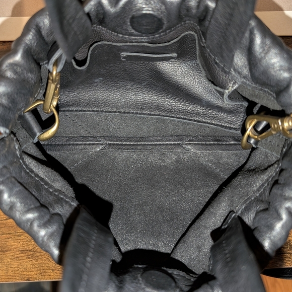 Madewell Mini Piazza Crossbody Bag in Black Leather - Picture 9 of 10